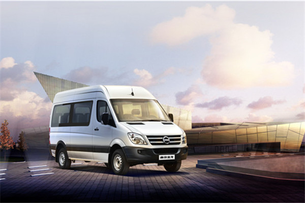南京金龙NJL6600BEV74客车（纯电动10-18座）