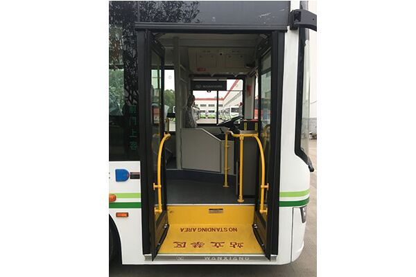 上海万象SXC6120GBEV8公交车(纯电动10-50座)