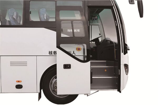 海格KLQ6902KAE51D客车(柴油国五24-41座)
