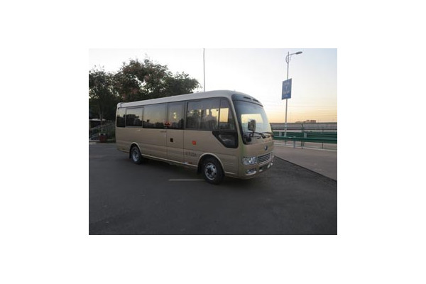 宇通ZK6710Q2客车(汽油国四10-23座)