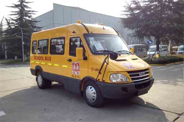 南京依维柯NJ6555YXCC幼儿专用校车(柴油国五19座)