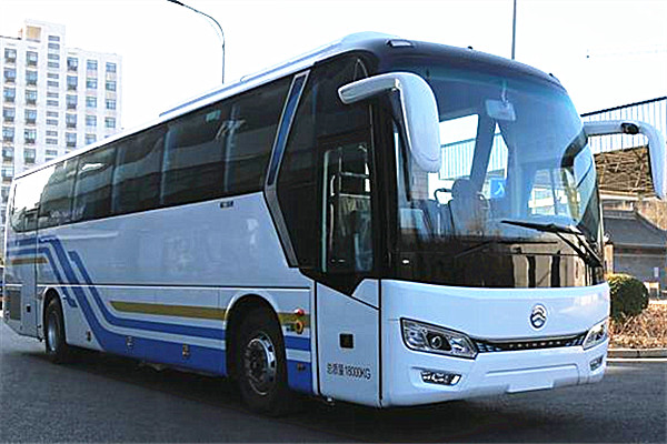 金旅XML5182XYL16医疗车(柴油国六2-9座)