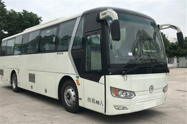 金旅XML6102JEVW01客车(纯电动24-48座)