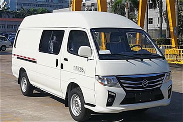 金旅XML5036XXY26厢式运输车(汽油国六2-5座)