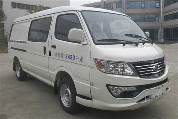 金龙XMQ5020XXY26厢式运输车(汽油国六2-5座)