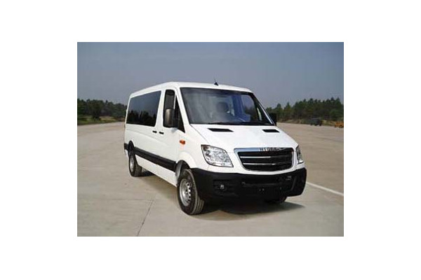 海格KLQ6590Q4轻型客车(汽油国四5-9座)