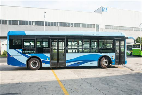 亚星JS6108GHBEV33公交车(纯电动18-40座)