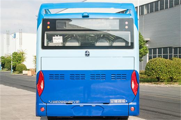 亚星JS6108GHBEV33公交车(纯电动18-40座)
