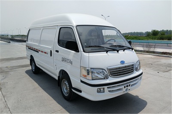 南京金龙NJL5038XXYBEV3厢式运输车(纯电动2-5座)