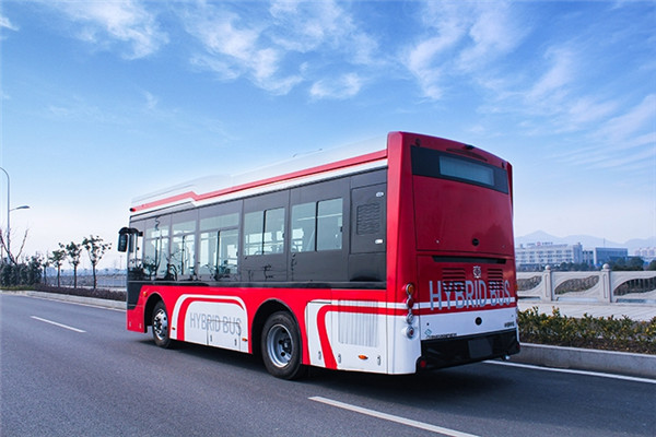 浙江中车CSR6850GPHEV1公交车(柴油/电混动国五10-30座)