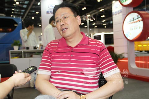 金晟天润客运总经理张利生接受江南网页版[www.ultbbs.com]记者采访